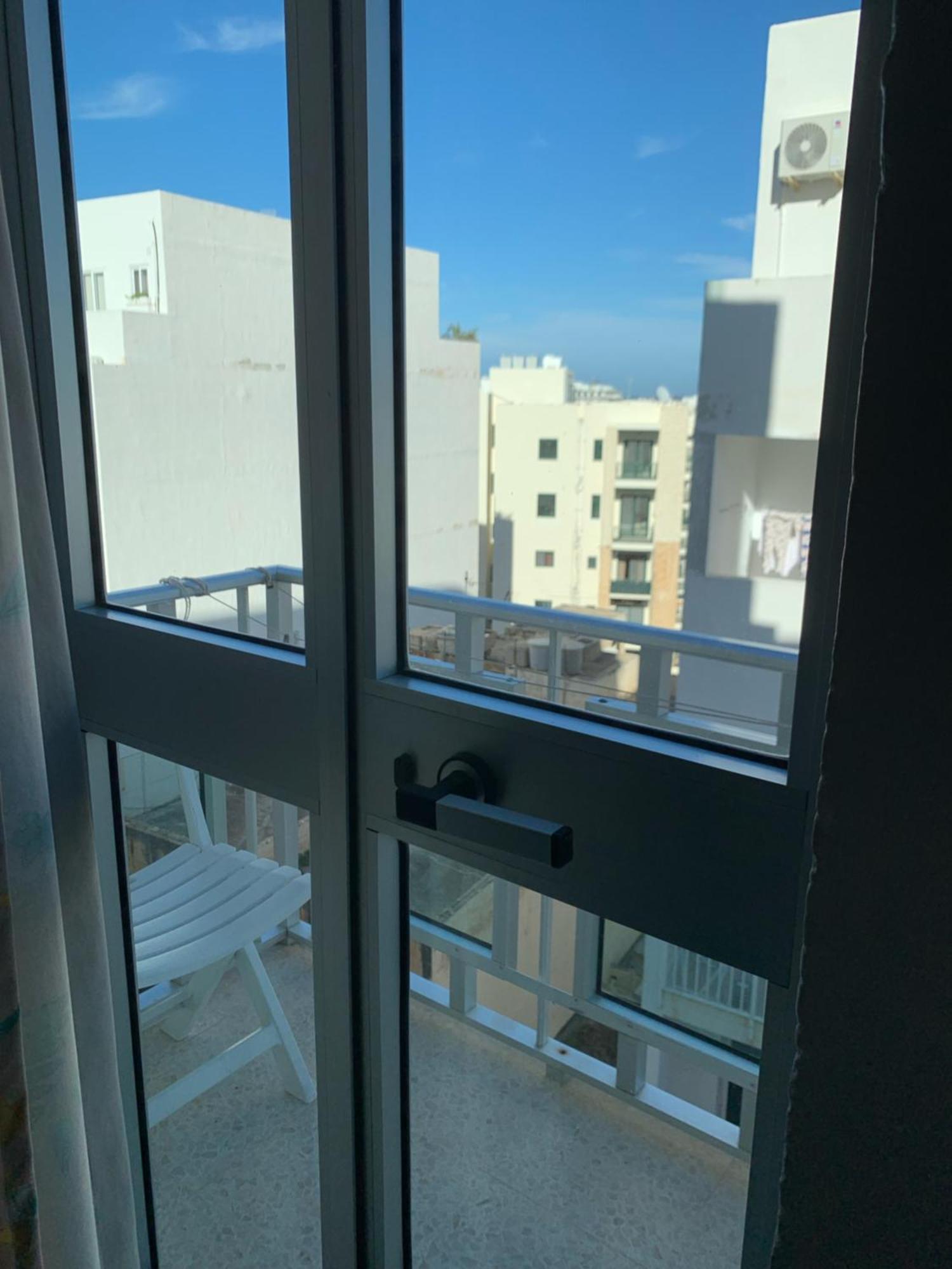 For Rest Aparthotel セント・ポールズ・ベイ エクステリア 写真
