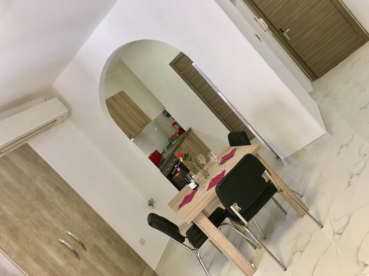 For Rest Aparthotel セント・ポールズ・ベイ エクステリア 写真
